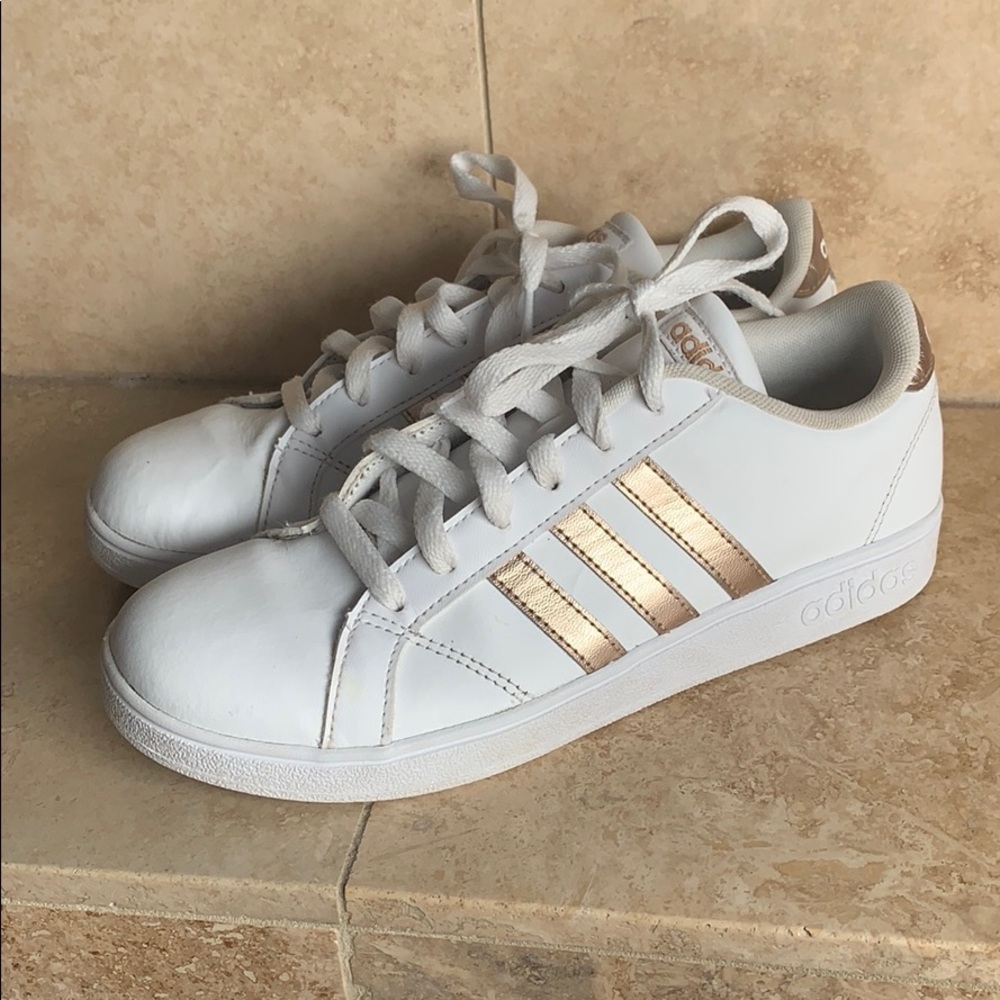 Adidas Grand Court neo gold stripe 5 6